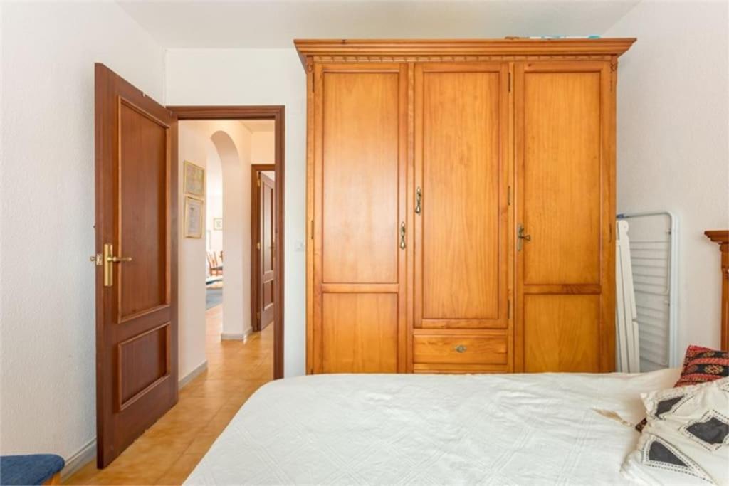 Beautiful Apartment With 2 Bedrooms Close To Beach Torrevieja Eksteriør billede