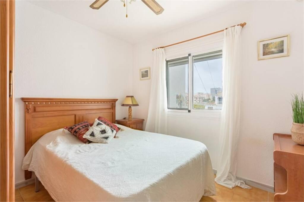 Beautiful Apartment With 2 Bedrooms Close To Beach Torrevieja Eksteriør billede